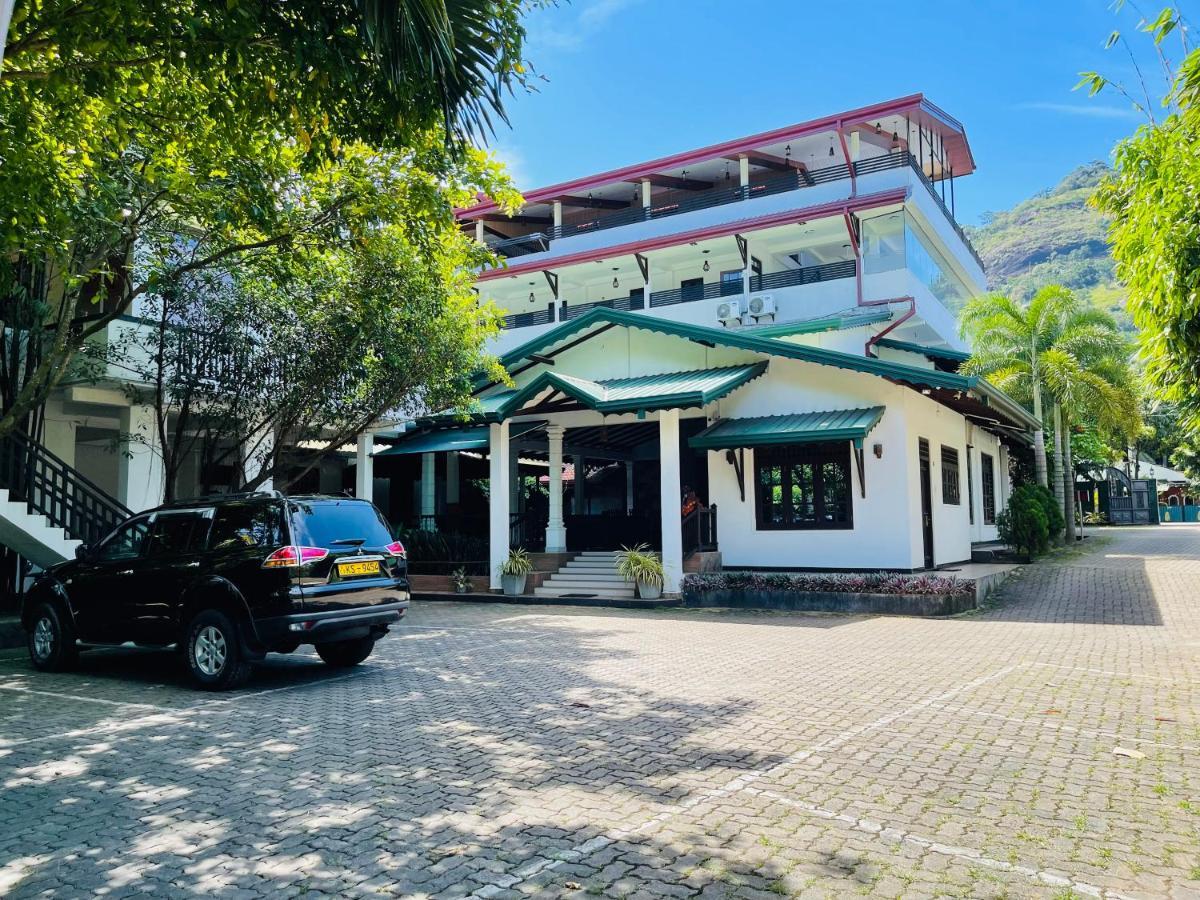 Ama Residence Matale Esterno foto